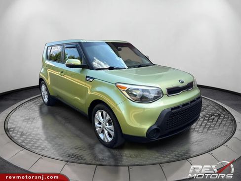 Used 2014 Kia Soul + FWD image 7