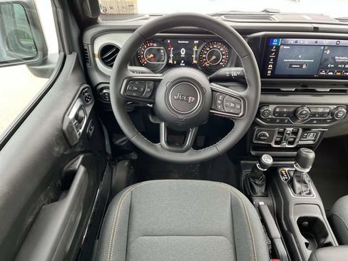 New 2026 Jeep Gladiator Sport image 13