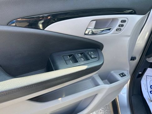 Used 2021 Honda Pilot Elite image 23
