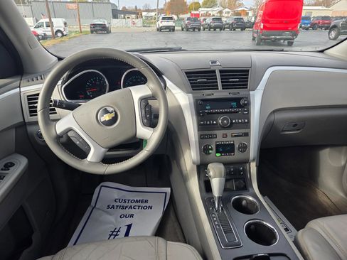 Used 2011 Chevrolet Traverse LT w/ Personal Connectivity Package image 13
