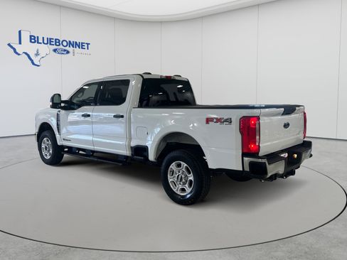 Used 2025 Ford F250 XLT w/ FX4 Off-Road Package AWD/4WD image 7