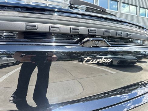 Certified 2024 Porsche Macan Turbo Electric image 13