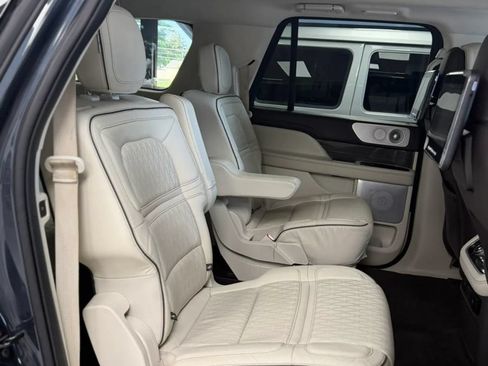 Used 2021 Lincoln Navigator L Black Label AWD/4WD image 19