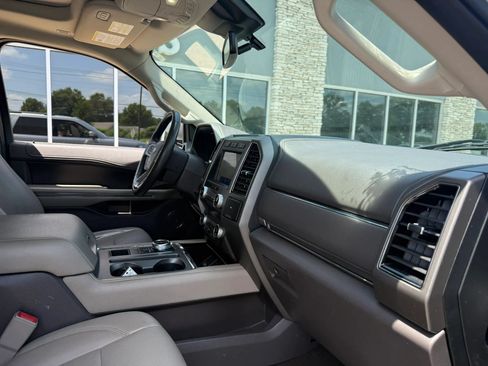 Used 2021 Ford Expedition XLT RWD image 12