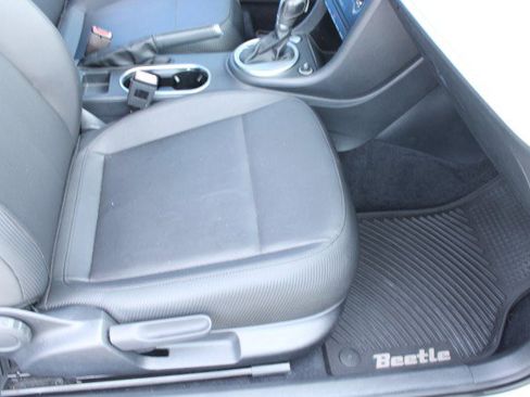 Used 2016 Volkswagen Beetle 1.8T SE FWD image 14