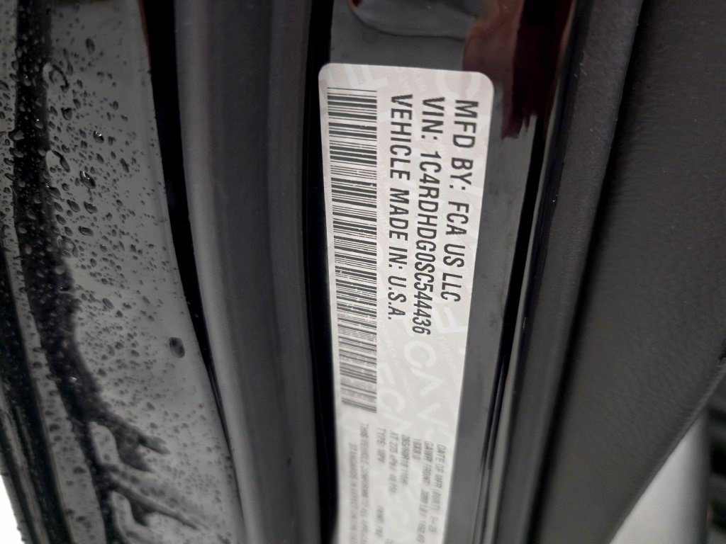 Used 2025 Dodge Durango GT RWD image 13