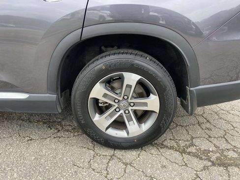 Used 2024 Honda Pilot EX-L image 9