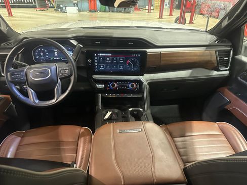 Used 2025 GMC Sierra 2500 Denali Ultimate AWD/4WD image 52