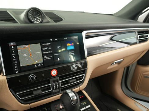 Used 2022 Porsche Macan S image 49