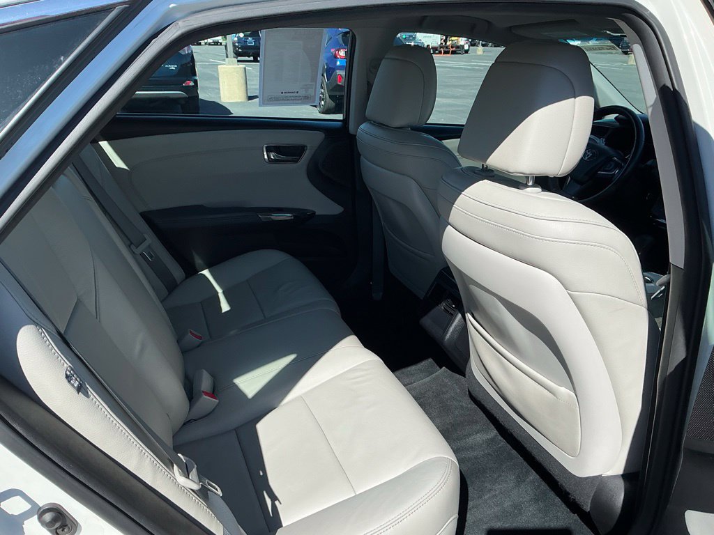 Used 2013 Toyota Avalon XLE Premium FWD image 35