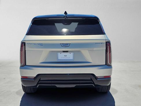 Used 2025 Cadillac Escalade IQ Sport 2 AWD/4WD image 4