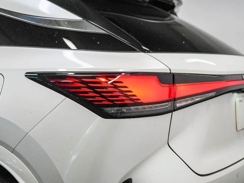 Used 2024 Lexus RX 350 FWD w/ Technology Package image 11