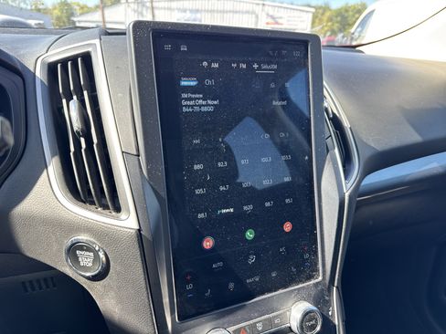 Used 2023 Ford Edge SEL image 19