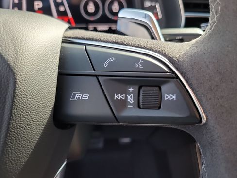 Used 2022 Audi RS Q8 AWD/4WD image 31