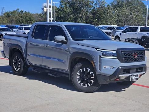 Used 2024 Nissan Frontier Pro-X w/ Pro Convenience Package image 2