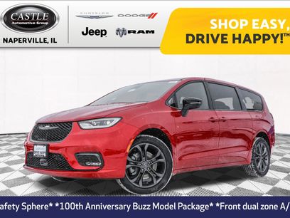 New 2026 Chrysler Pacifica Select