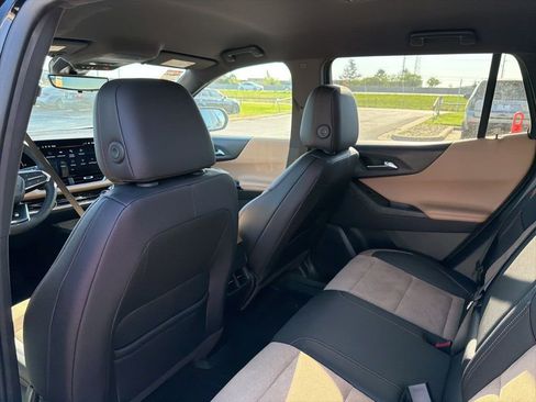 New 2026 Chevrolet Equinox ACTIV AWD/4WD image 14