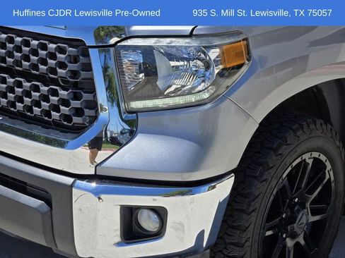 Used 2020 Toyota Tundra SR5 w/ SR5 Upgrade Package image 9