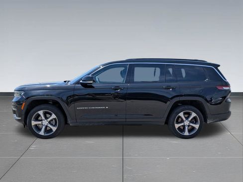 Used 2025 Jeep Grand Cherokee L Limited w/ Trailer Tow Package AWD/4WD image 2