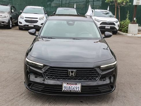 Used 2025 Honda Accord SE image 2