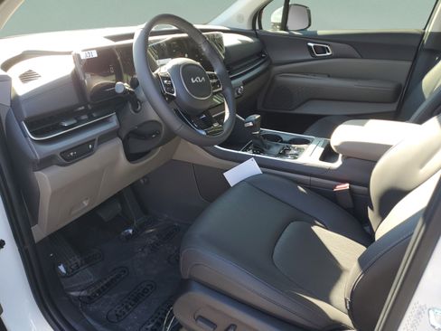 New 2026 Kia Carnival EX FWD image 14