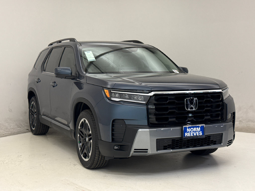 New 2026 Honda Pilot Touring image 4