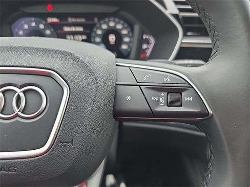 Used 2025 Audi Q3 2.0T Premium w/ Convenience Package image 21