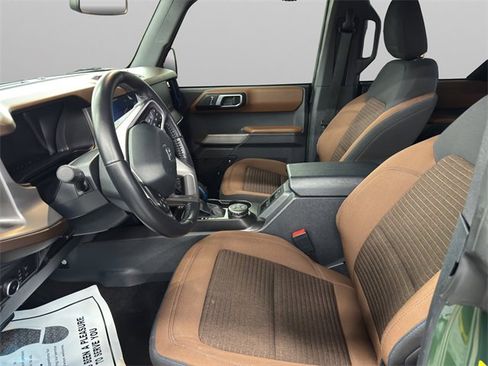 Used 2022 Ford Bronco Outer Banks image 9