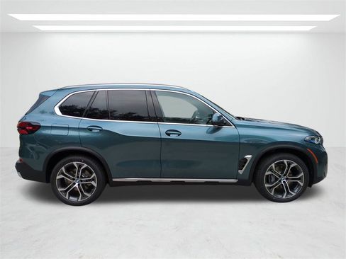 New 2026 BMW X5 sDrive40i w/ Climate Comfort Package image 3