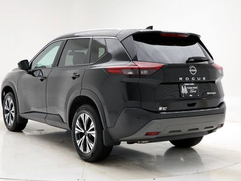 Used 2023 Nissan Rogue SV w/ SV Premium Package image 7