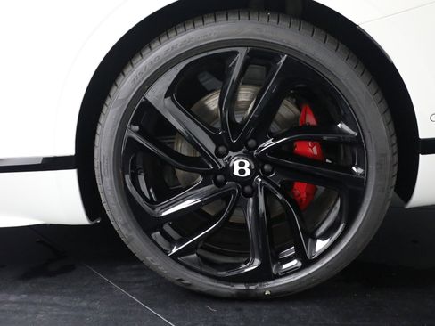 New 2025 Bentley Continental GT Speed image 32