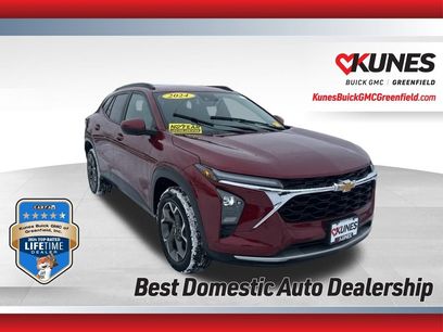 Used 2025 Chevrolet Trax LT