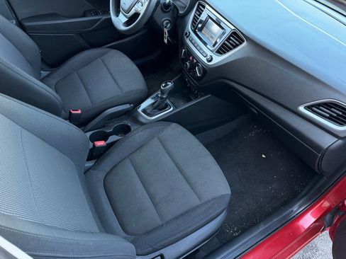 Used 2020 Hyundai Accent SE image 23