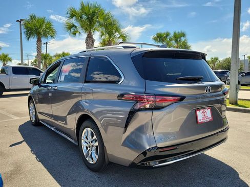 New 2026 Toyota Sienna Limited AWD/4WD image 6