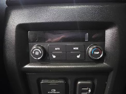 Used 2023 Chevrolet Traverse Premier w/ Redline Edition AWD/4WD image 35
