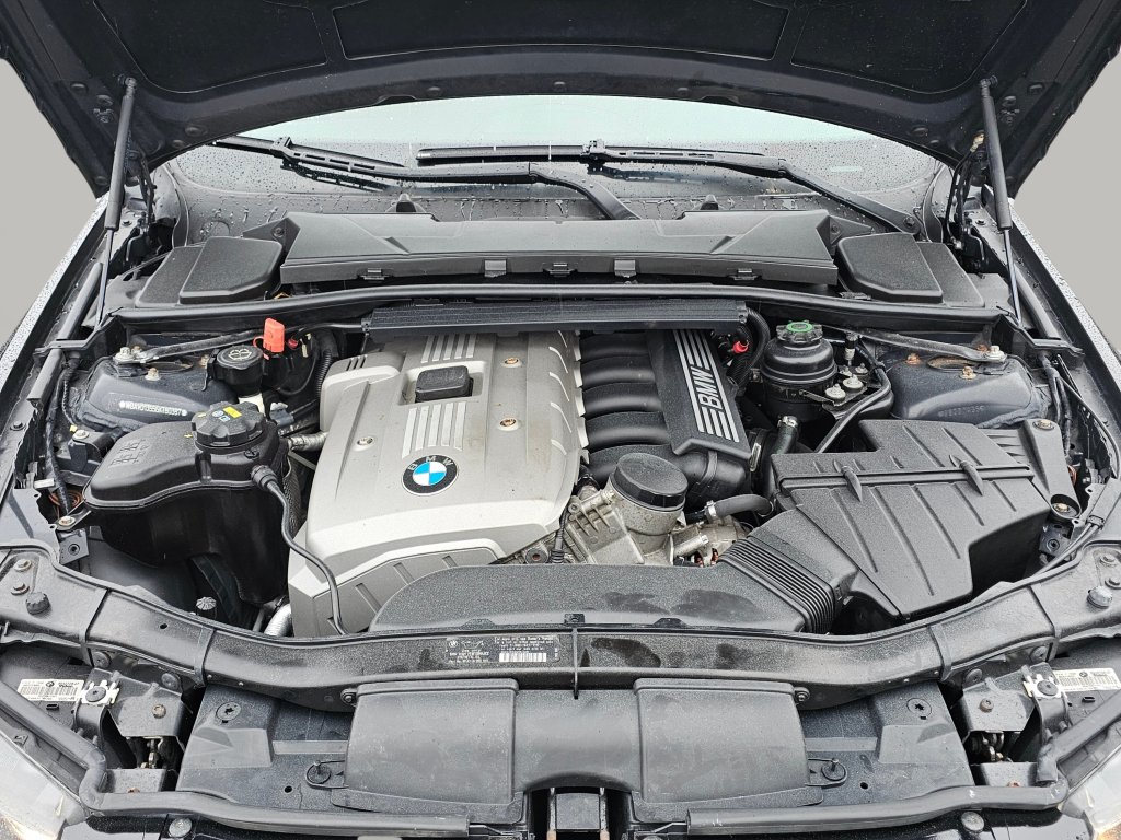 Used 2006 BMW 325xi Sedan AWD/4WD image 16