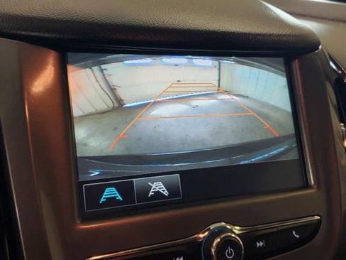 Used 2017 Chevrolet Cruze LT FWD image 20