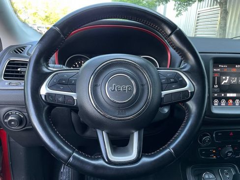 Used 2020 Jeep Compass Trailhawk AWD/4WD image 16