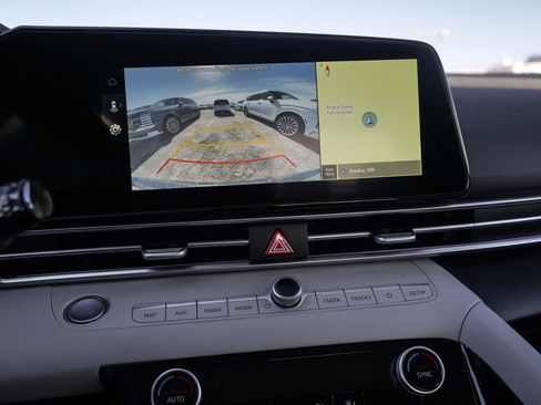 New 2026 Hyundai Elantra Limited image 23