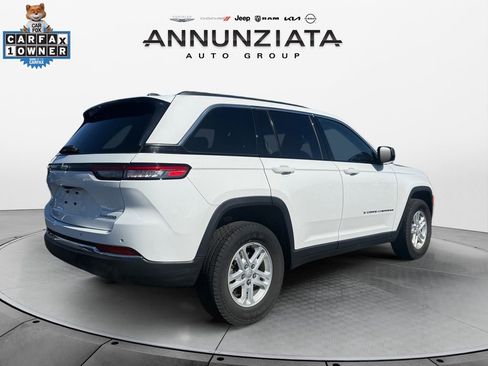 Certified 2023 Jeep Grand Cherokee Laredo image 5