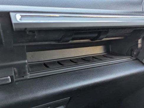 Used 2021 Ford Expedition Max XLT image 40