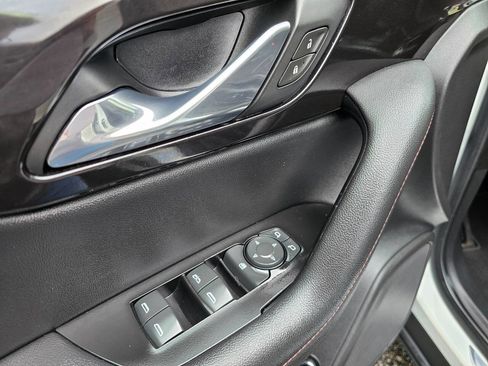 Used 2019 Chevrolet Blazer RS w/ Sun and Wheels Package image 11