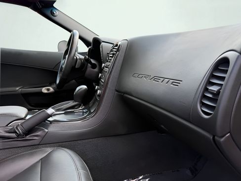 Used 2013 Chevrolet Corvette Grand Sport RWD image 22