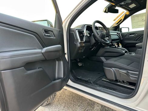 New 2026 GMC Canyon Elevation w/ Convenience Package image 19