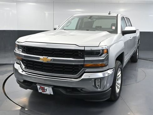 Used 2017 Chevrolet Silverado 1500 LT w/ All Star Edition image 12