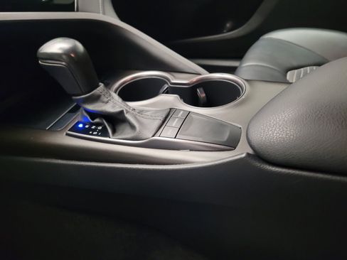 Used 2022 Toyota Camry SE FWD image 26