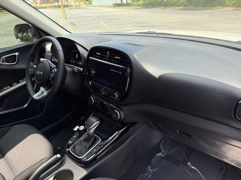 Certified 2023 Kia Soul EX FWD image 42