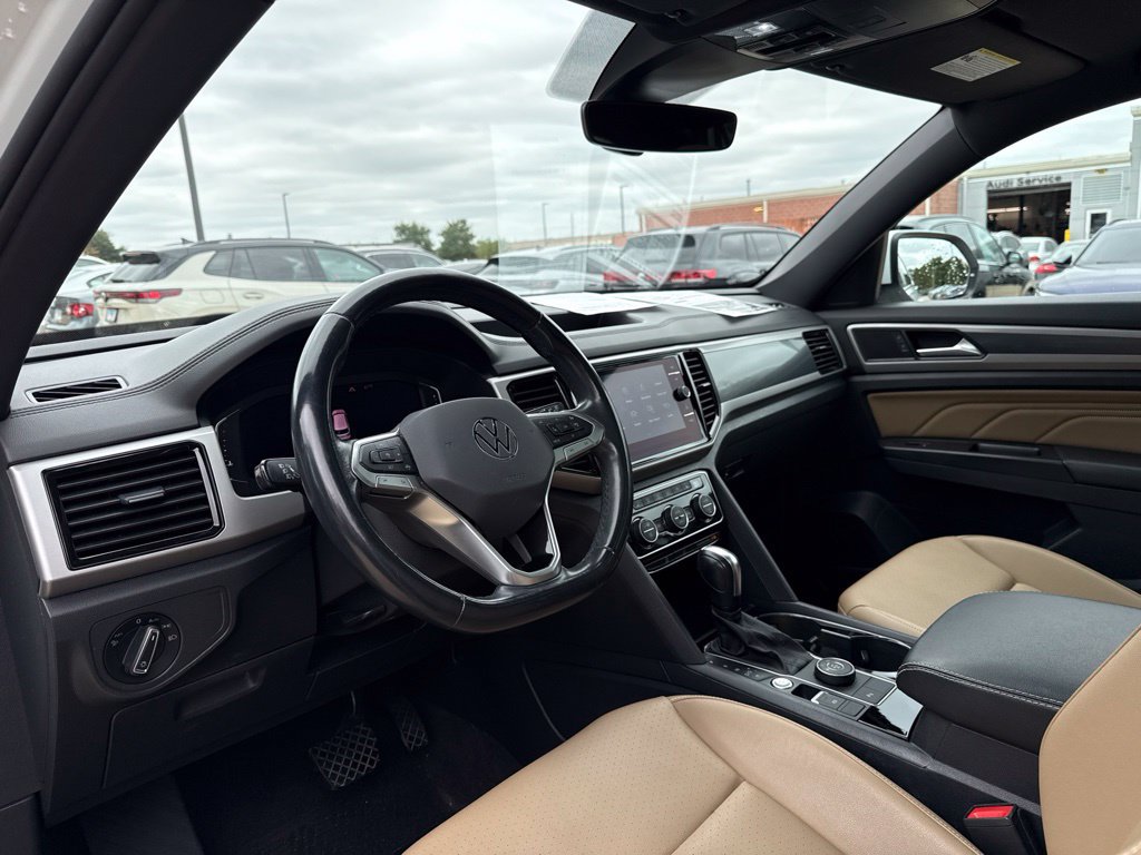 Used 2020 Volkswagen Atlas Cross Sport SEL AWD/4WD image 4