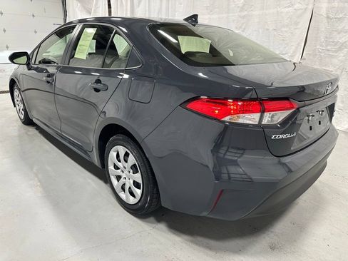 Used 2025 Toyota Corolla LE FWD image 5