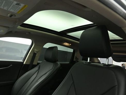 Certified 2023 Lincoln Nautilus Reserve w/ Equipment Group 202A image 19